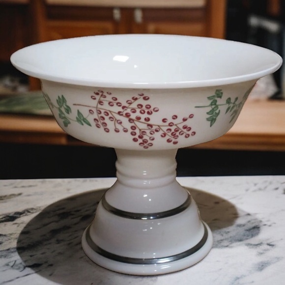 Vtg Bath & Body Works Holiday Christmas Holly Pedestal Candle Holder/Candy Dish - Picture 1 of 8